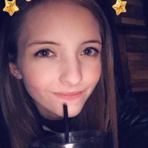 Meet your Posher, Kayla